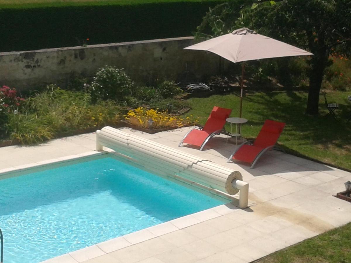 La Recre Bed & Breakfast Restigné Exterior foto